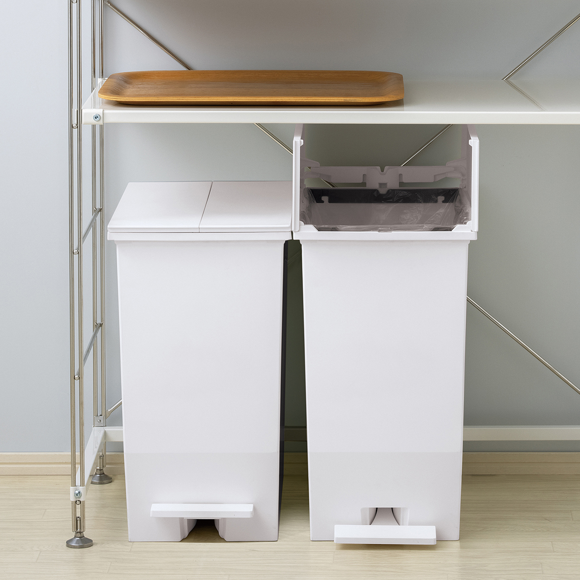 ハーレーダビッドソン ゴミ箱 フットペダル式 H＆H 棚下で使えるペダル