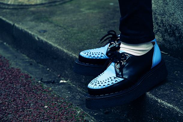 ジョージコックス13957ブラックレザー×エレキブルーレザー ブラック