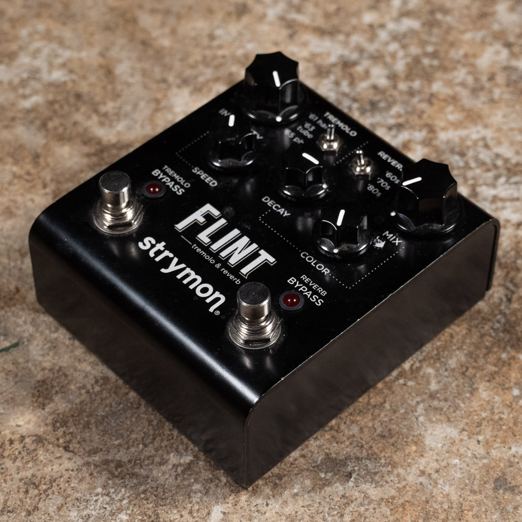 strymon FLINT tremolo & reverb v1 Strymon Flint V1 Reverb