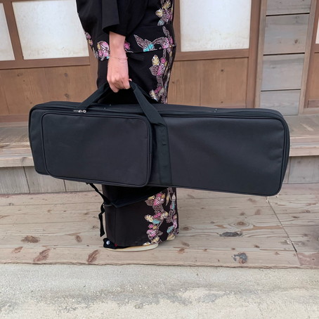 はじめての三線セット （人工皮） / 沖縄お土産なら琉球村共同売店