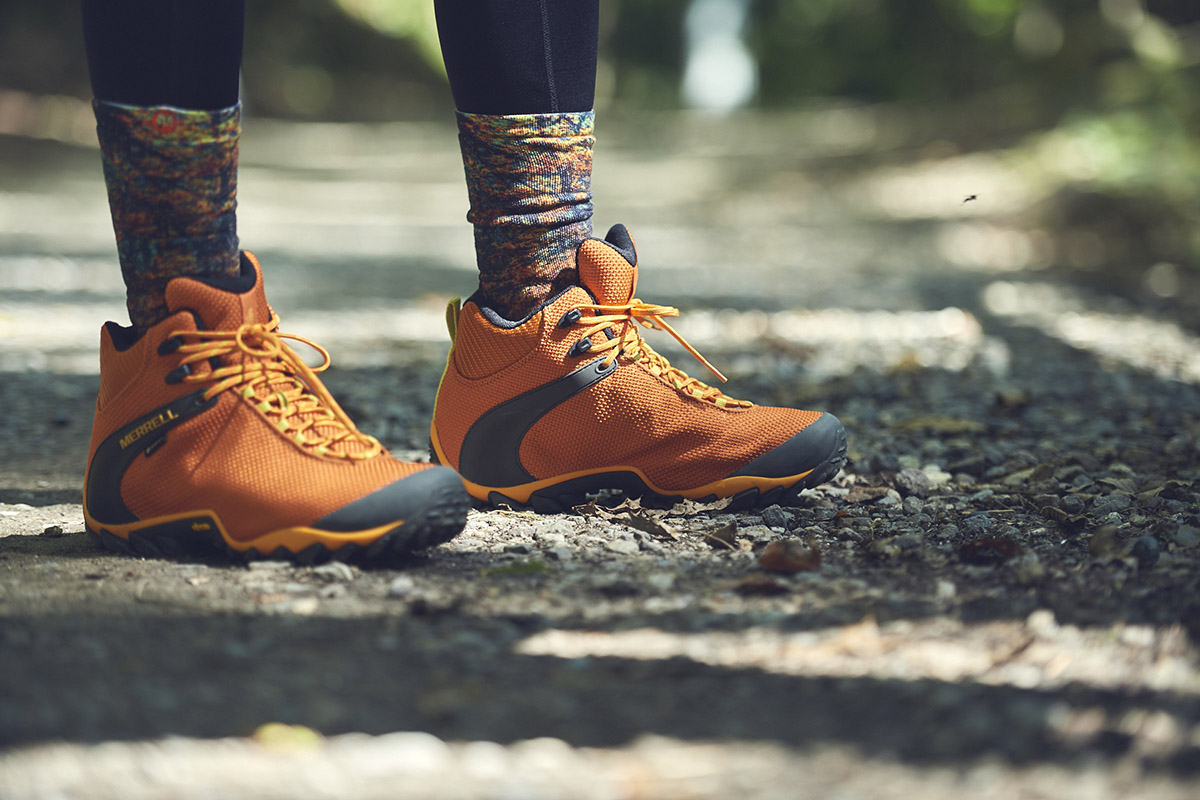 メレル、新アウトソールで耐久性を強化した「CHAMELEON 8 STORM