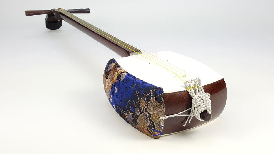 最高級三味線○金細○子持ち綾杉○トチ入り○紅木○ケース入り○2410