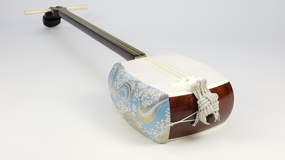三味線 細棹 トチ紅木 子持ち綾杉胴 金細 二本溝 三味線 虎トチ紅木