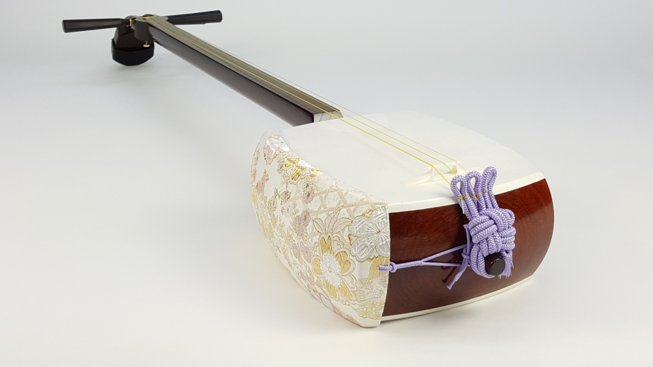 ☆良品☆ 三味線 細棹 紫檀 丸打胴 和楽器 長唄 人工皮 新品弦交換済み