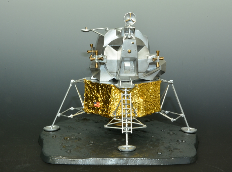 タミヤ 1⁄70 アポロ月面宇宙船 月着陸40周年記念復刻版