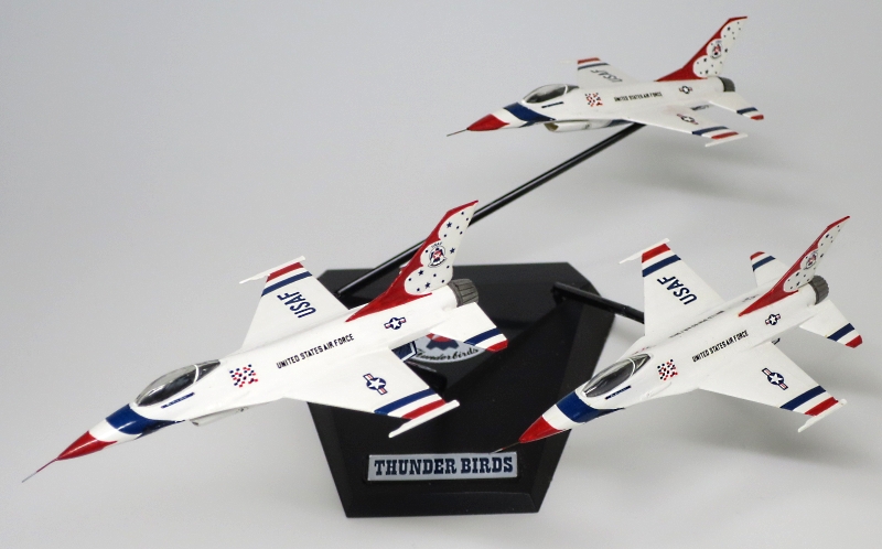 2009年 サンダーバーズ F-16 6機セット 1:200スケール 2009年