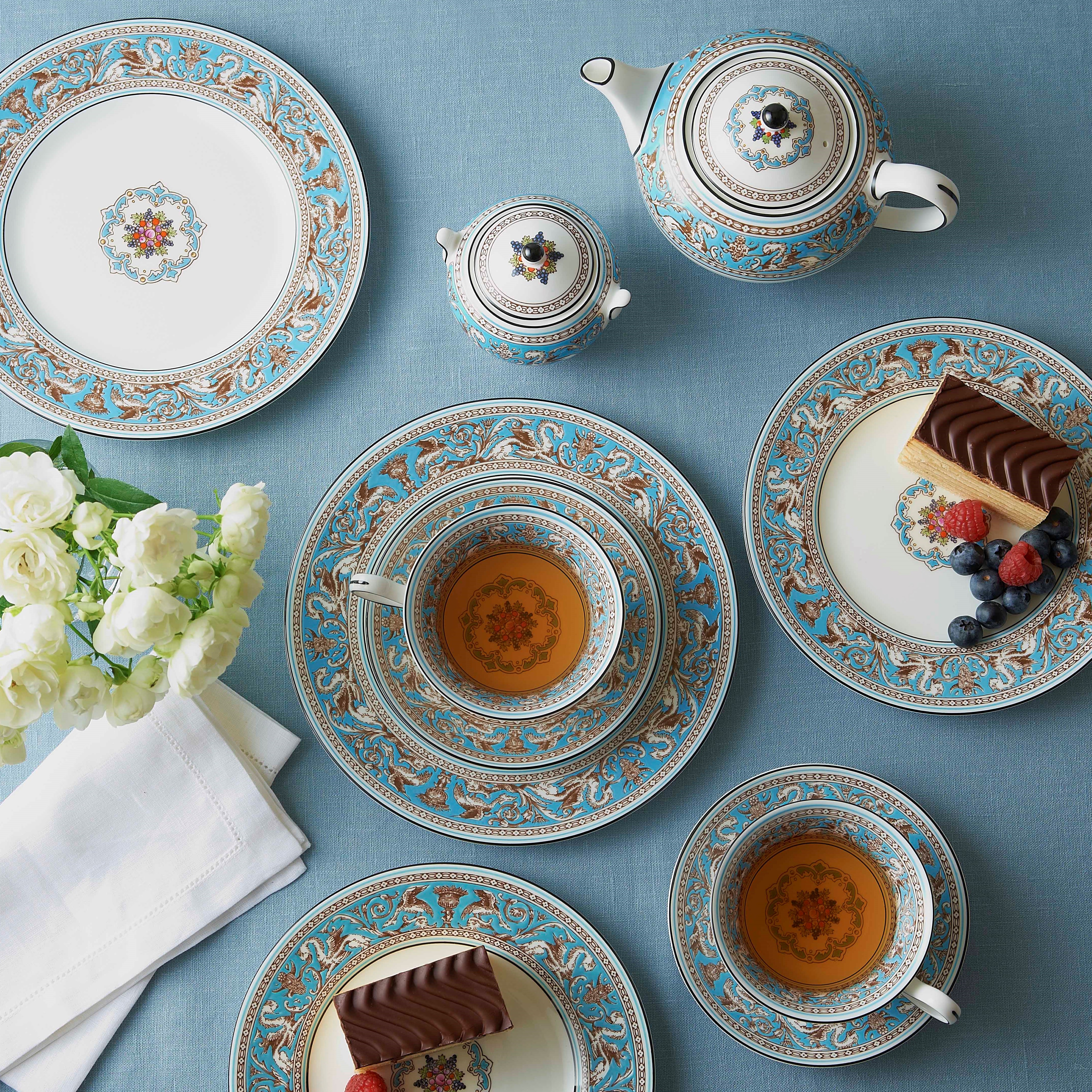 フロレンティーン ターコイズ プレート 27cm|WEDGWOOD公式オンラインストア