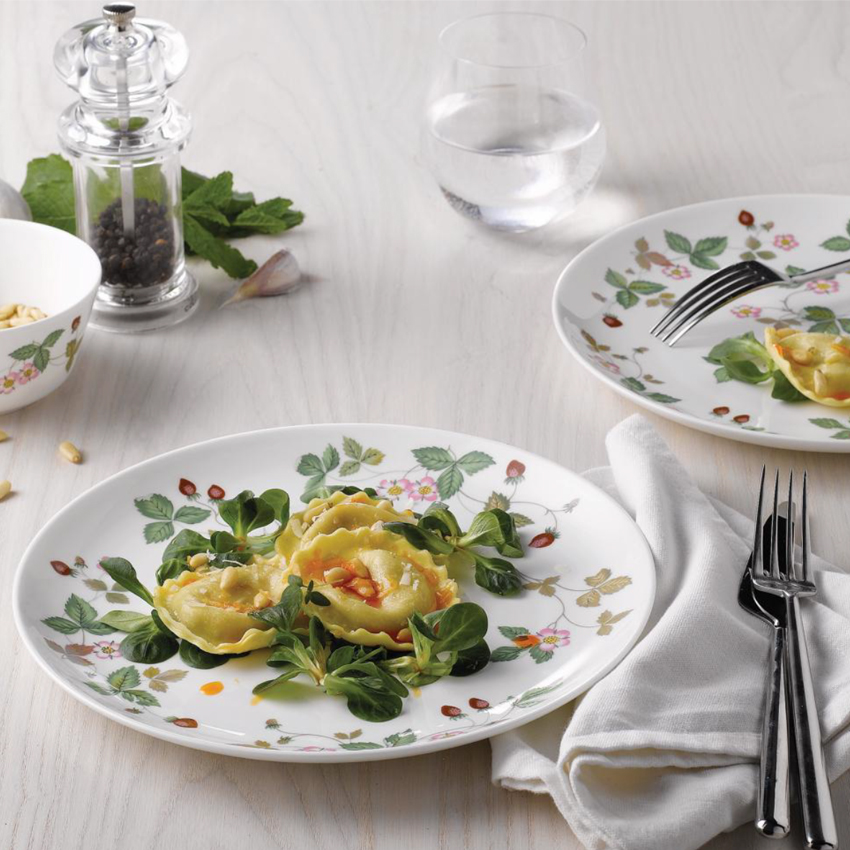 ワイルド ストロベリー カジュアル ボウル 11cm|WEDGWOOD公式