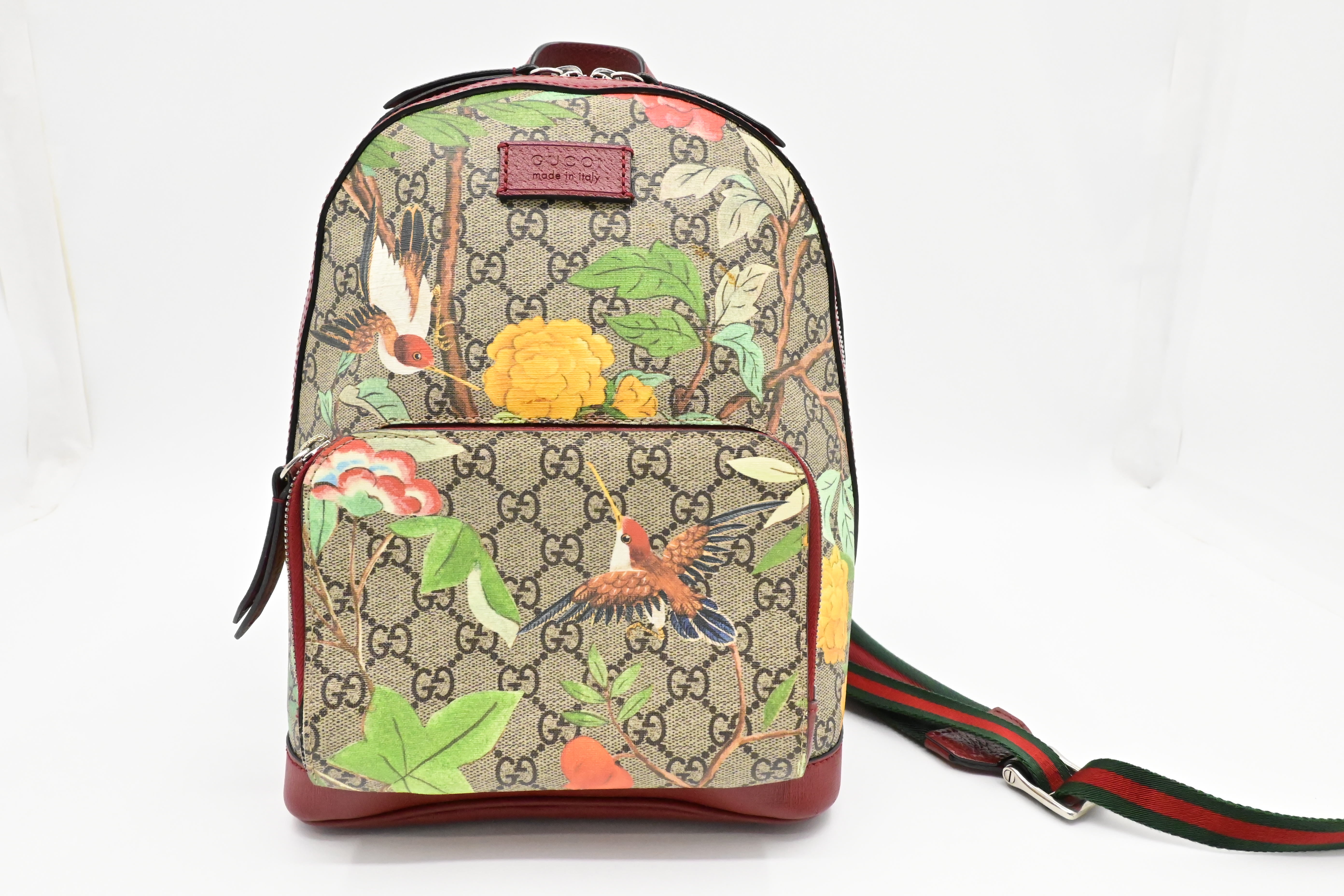 Gucci Backpack in Tian GG Supreme Canvas – Weekly Lux Drop