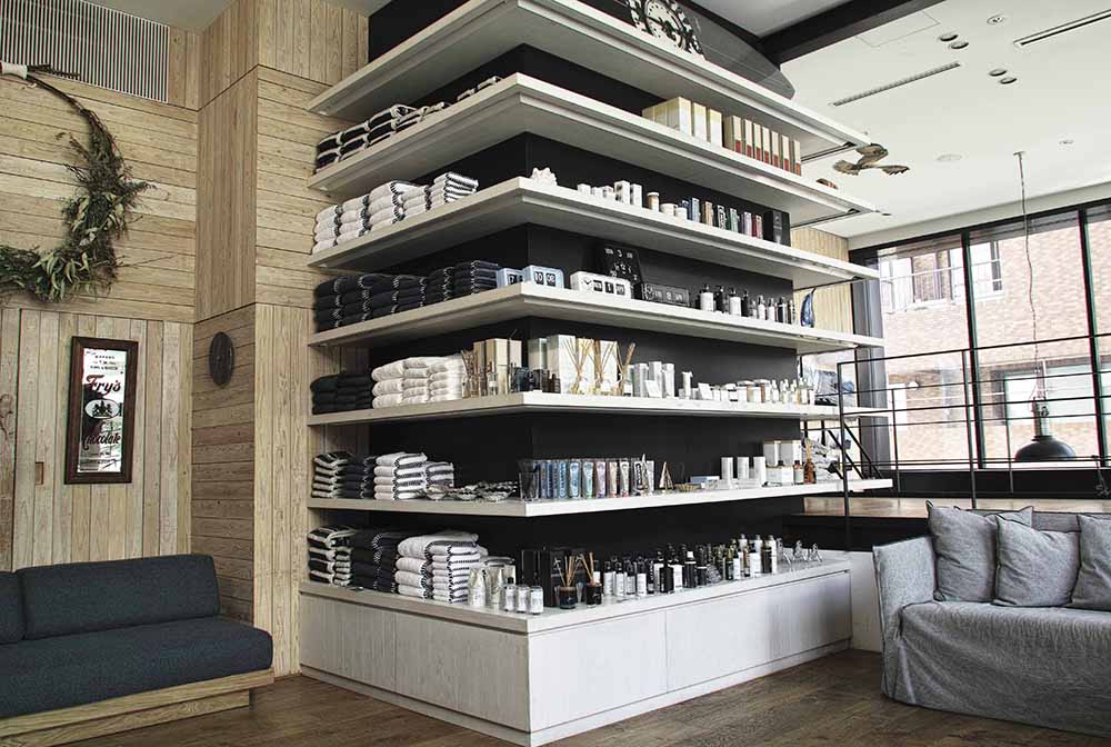 Flagship store aoyama｜【公式】WTW通販｜サーフスタイルの家具