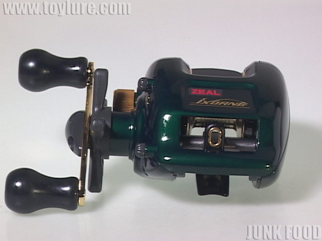 JUNK FOOD item: R-10103 イクシオーネ IX-4F カシワギ