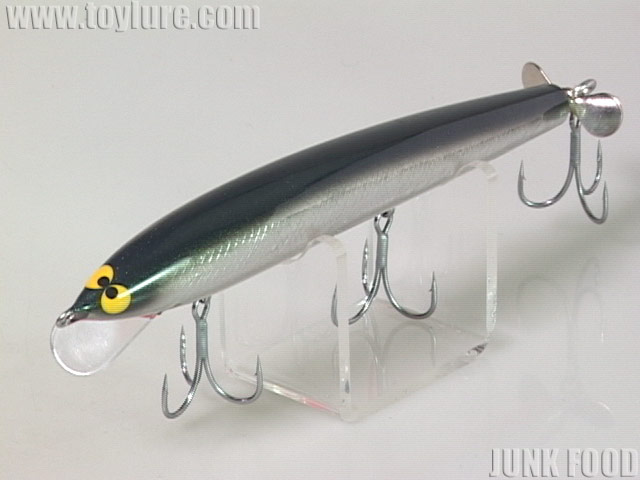 JUNK FOOD item: J-63184 スピナーテールローチ130