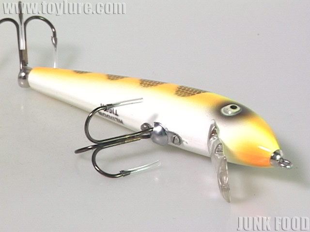 JUNK FOOD item: H-11895 マグナムタイガー