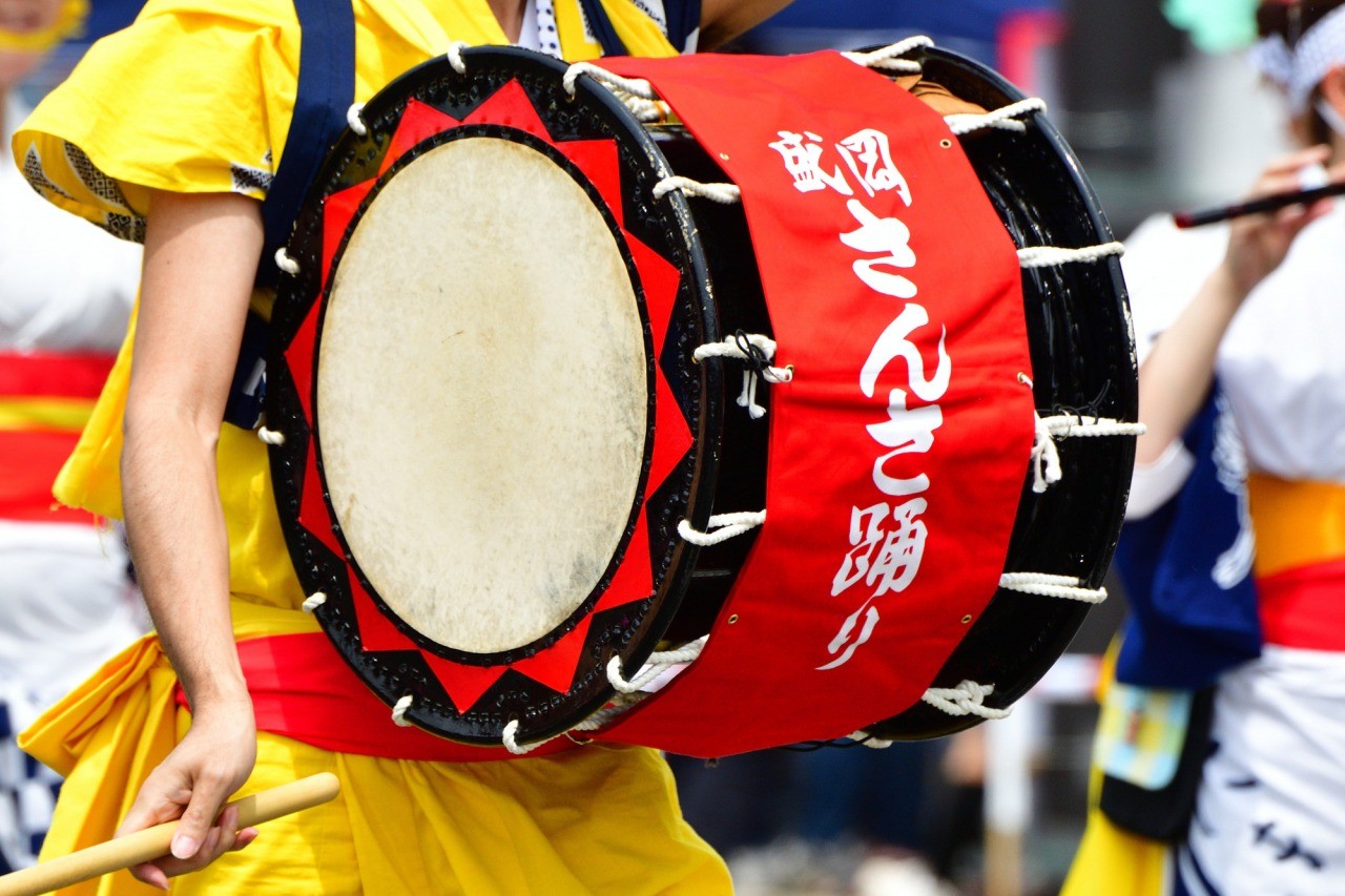 盛岡さんさ踊り用和太鼓 約51cm バチ・収納バッグ付き 盛岡さんさ踊り