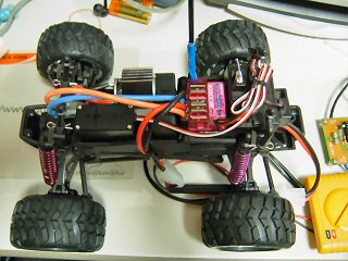 ラジコン・ミニジーラ(minizilla)