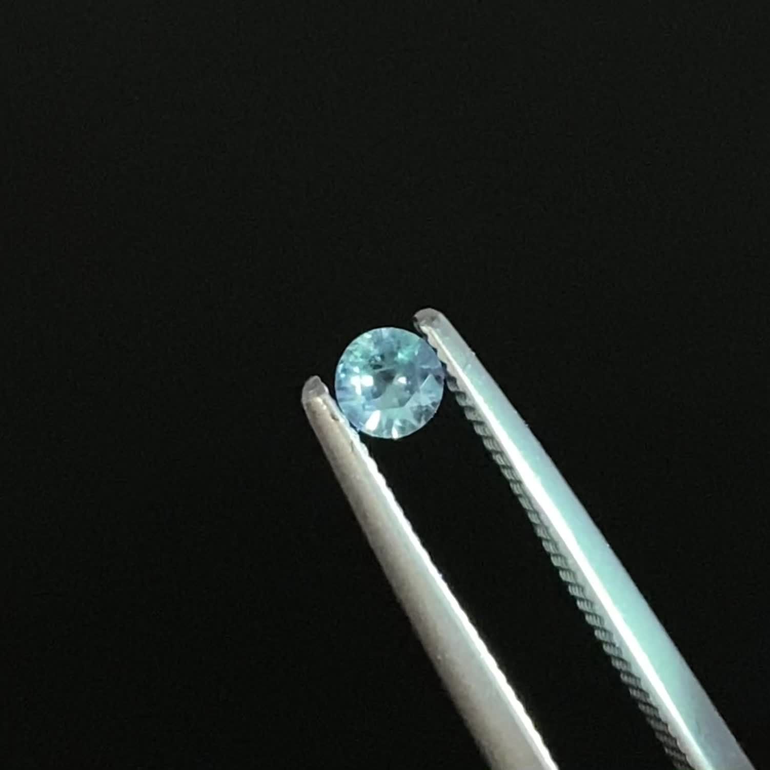 ブルーグリーンコーネルピン(宝石名コーネルピン)タンザニア産 識別済