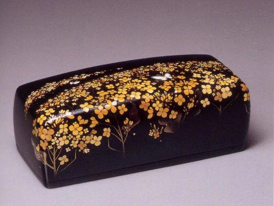 2段重（漆塗り、金蒔絵 伝統工芸・大丸京都店取扱品） 2段重（漆塗り