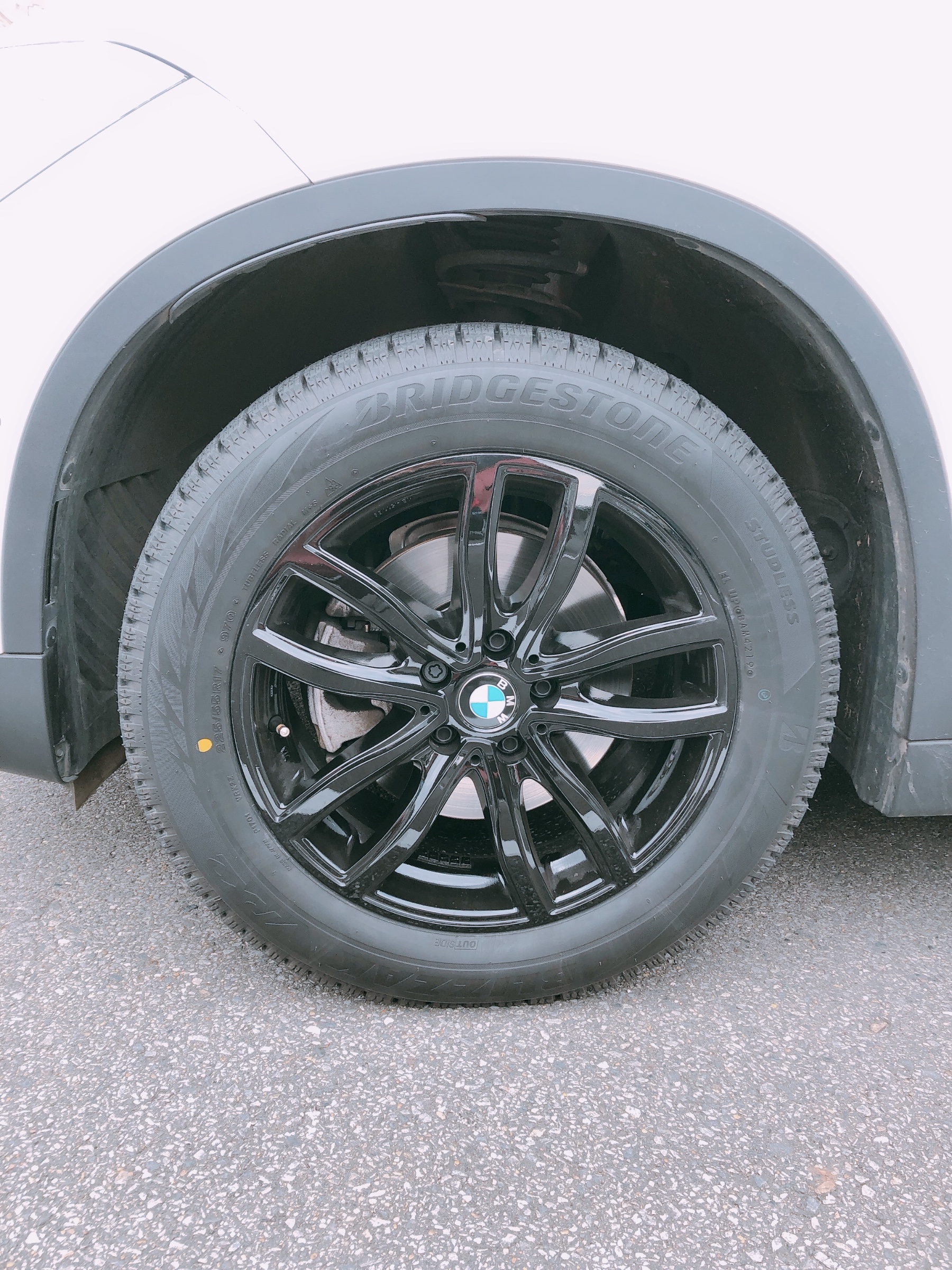 BMW X1 スタッドレスホイールセット取付 | 店舗おススメ情報 | タイヤ