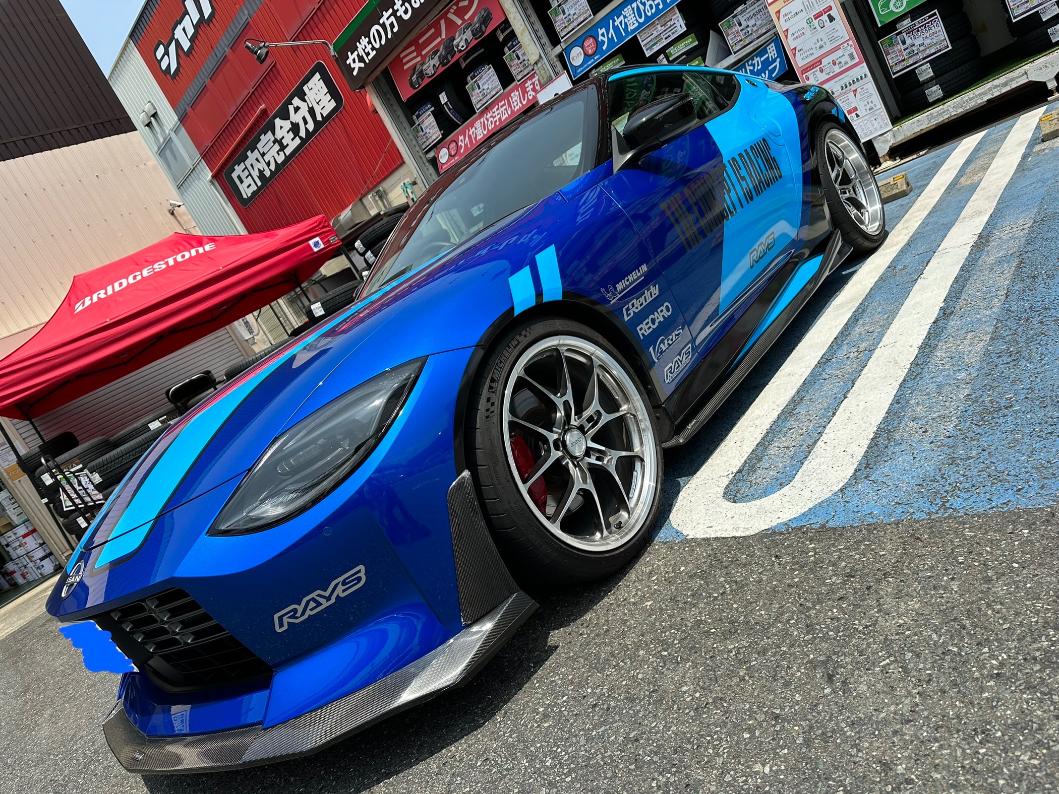 RAYS】新型フェアレディZ RZ34 デモカー来店！！ | 店舗おススメ情報