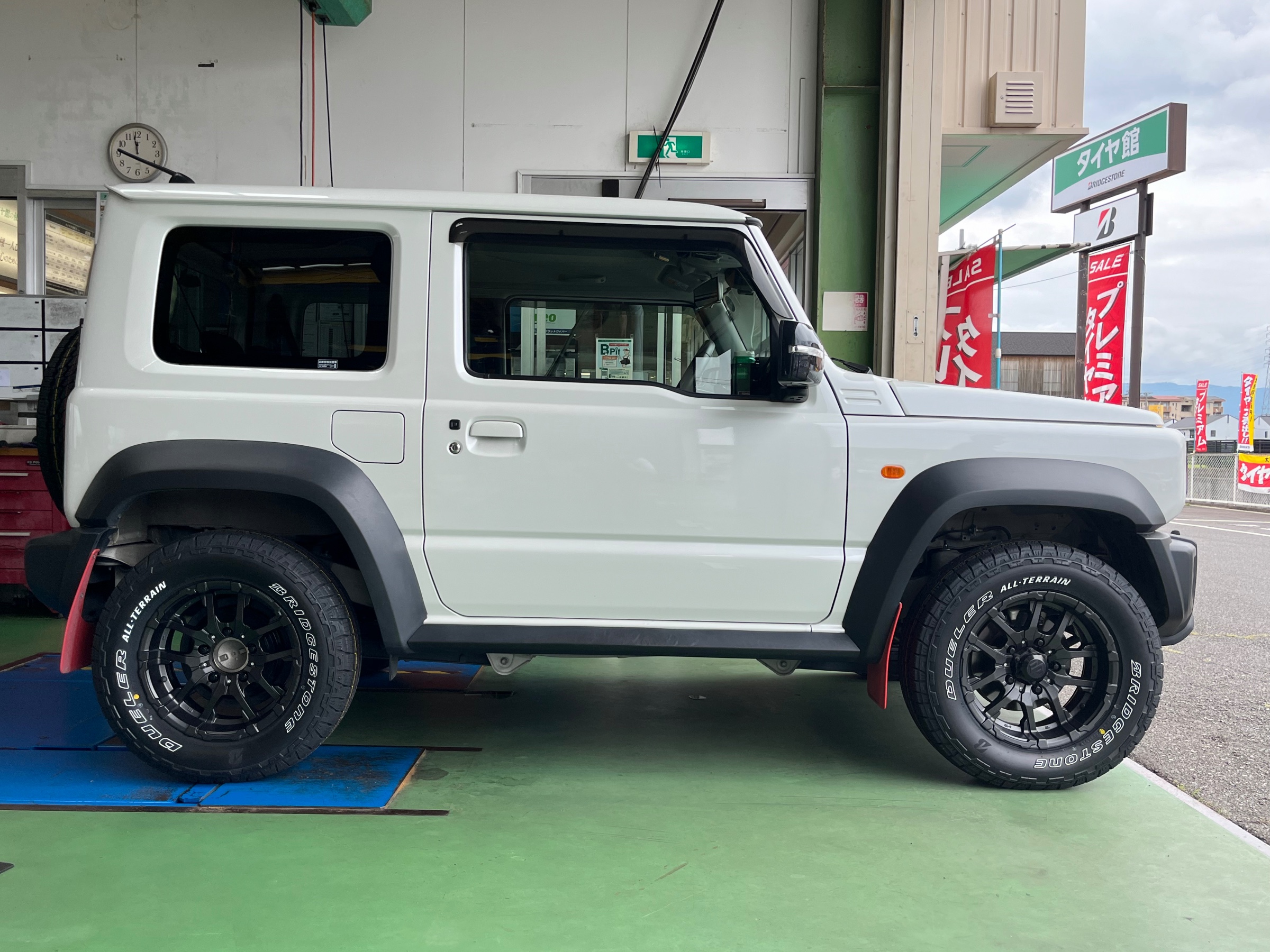 JB74WジムニーシエラにナイトロパワーM26&デューラーA/T002装着