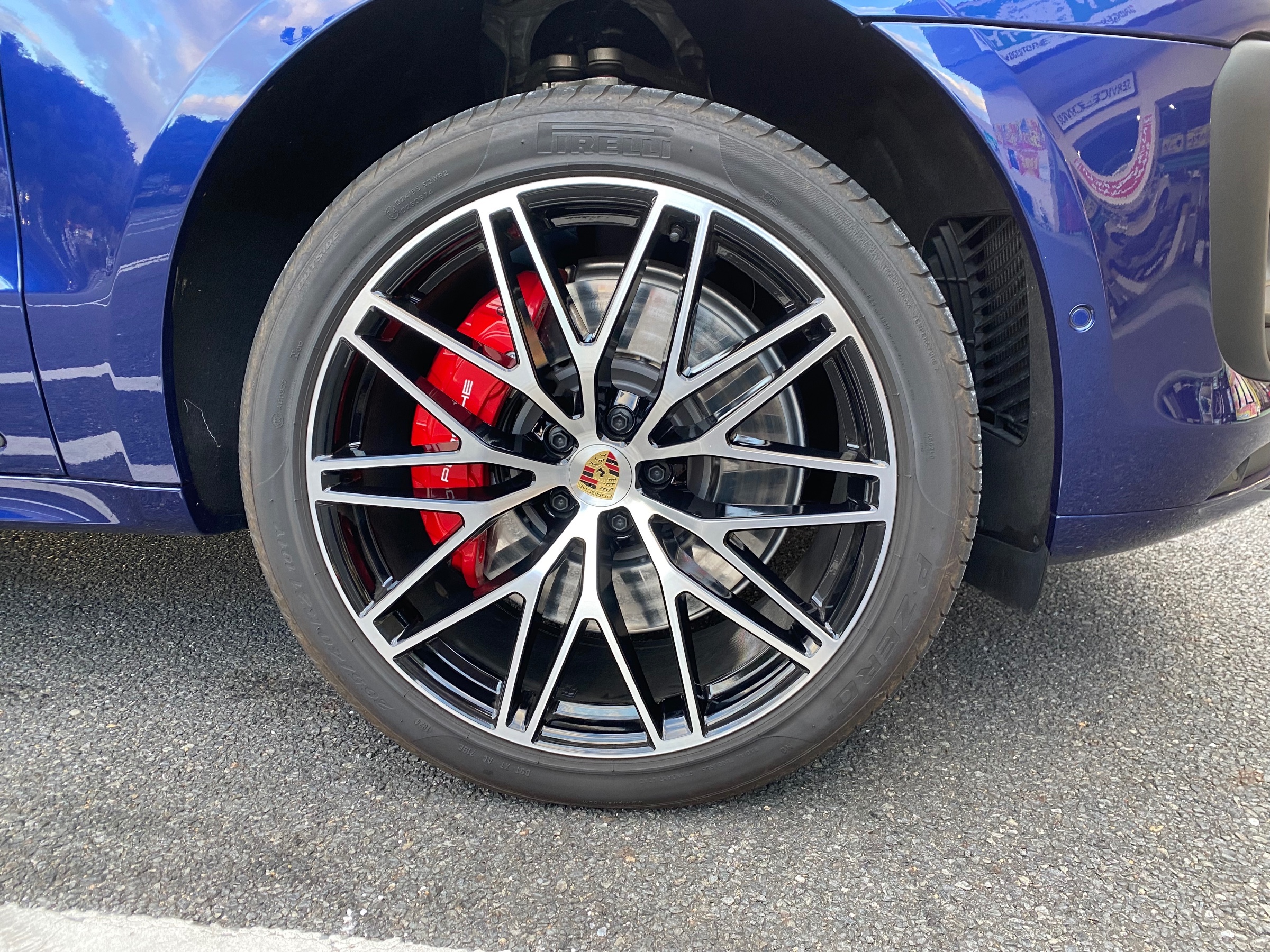 ポルシェ マカン 95B 冬用スタッドレスタイヤから夏用ノーマルタイヤへ