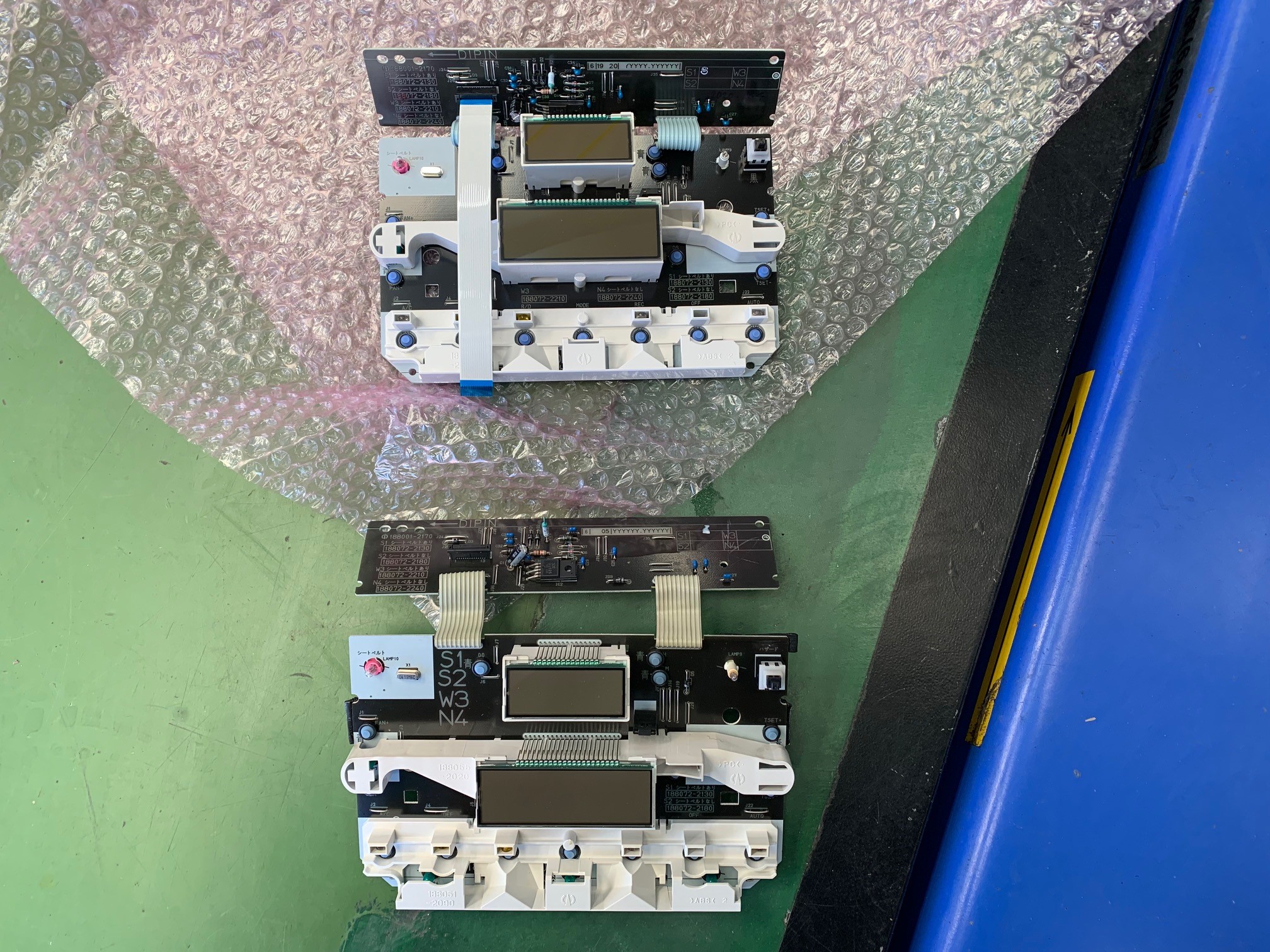 NZE121 センタークラスターモジュール カーエアコンパーツ 新品 トヨタ