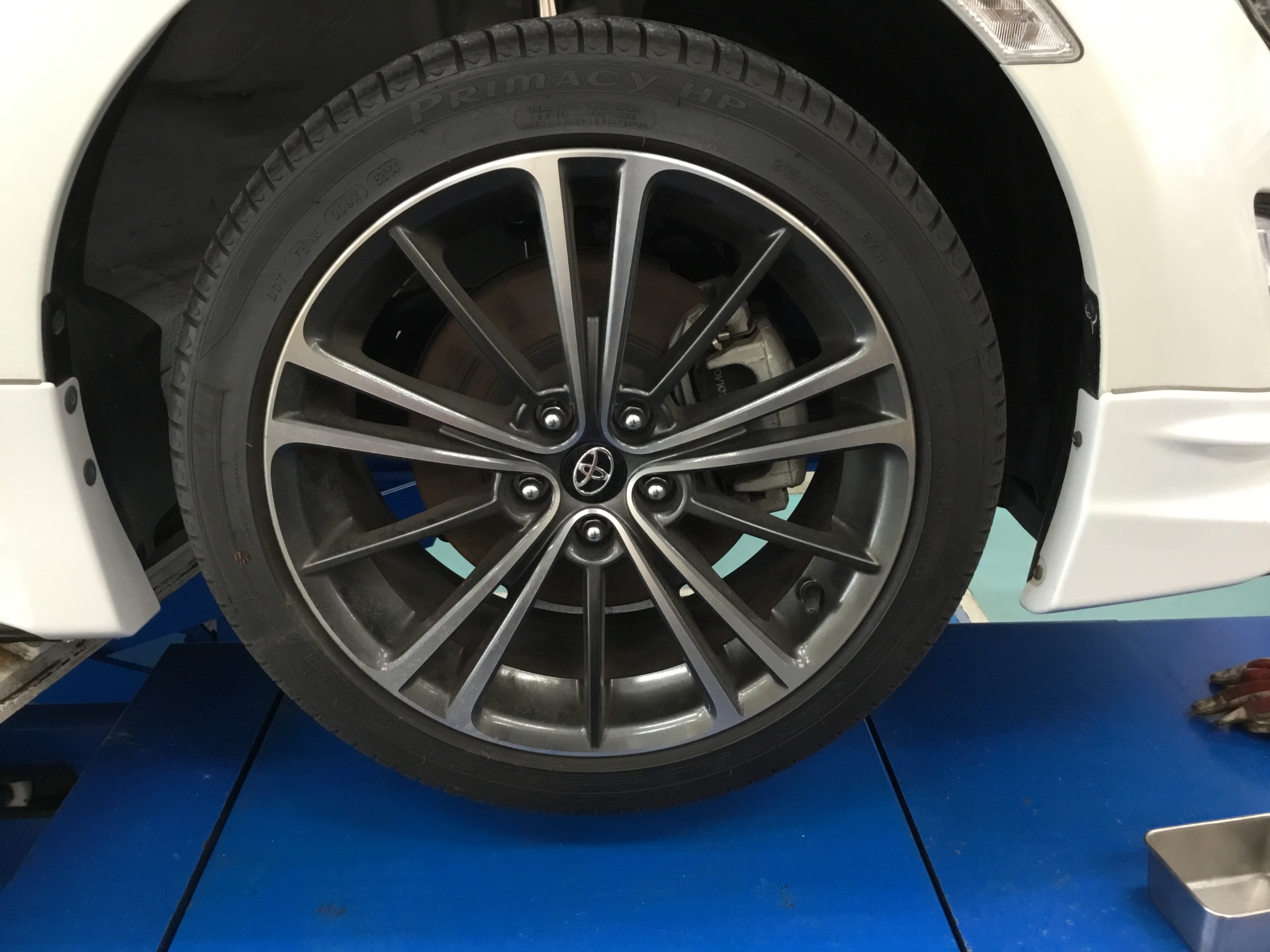 トヨタ 86（ZN6型） タイヤ・ホイールセット品取付 | 店舗おススメ