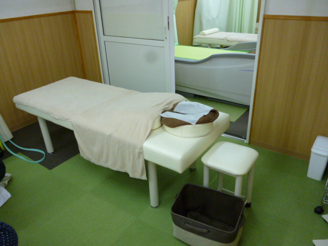 納入事例 - 高田ベッド製作所｜マッサージベッド・マクラ・カバーの