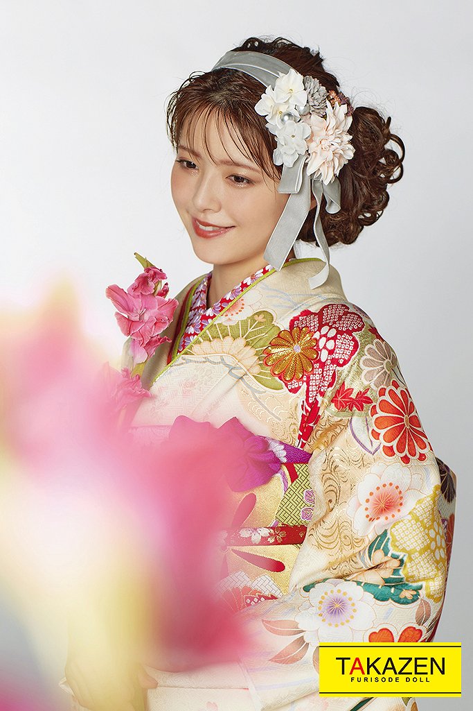 正統派古典 白/クリーム/オフカラー 絞り柄/花柄 おしとやか古典振袖