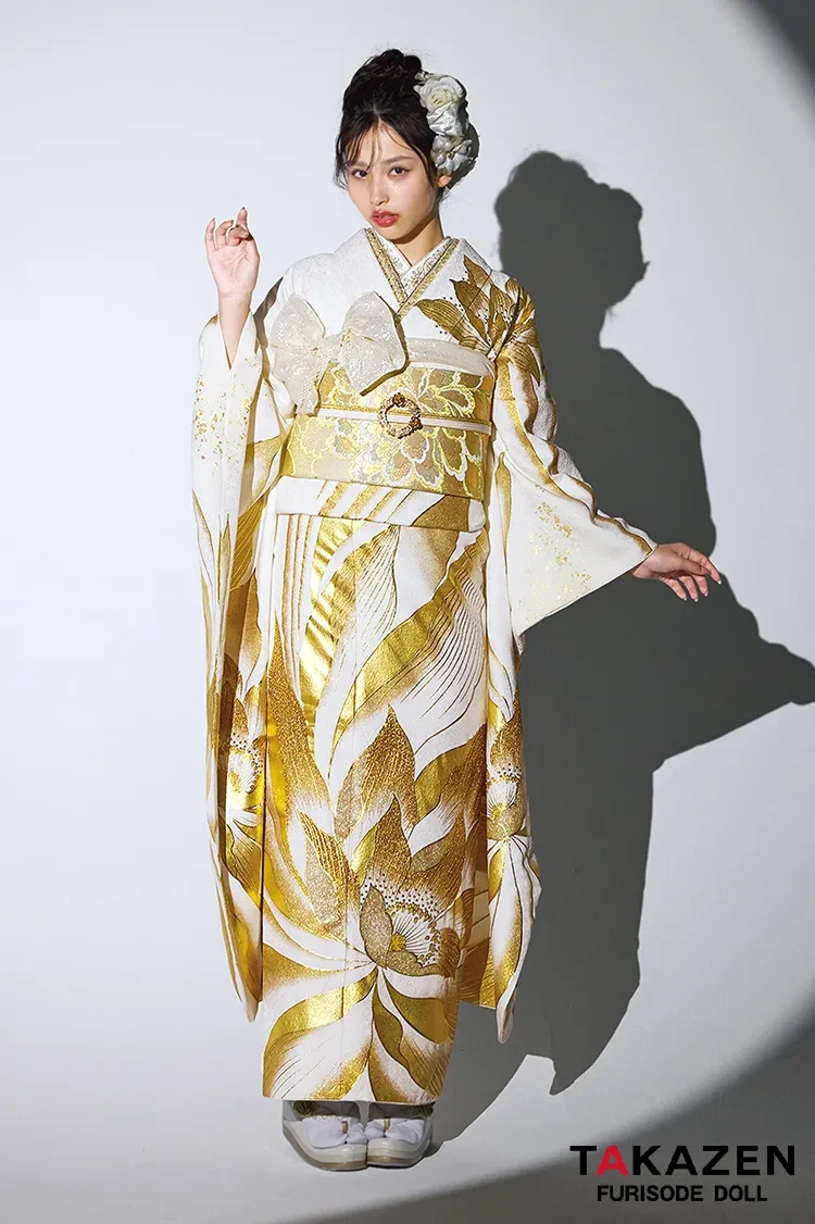 モード 白金(ゴールド) 牡丹柄/大柄 1番目立つ かっこいい振袖