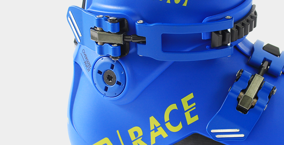 SALOMON S/RACEシリーズ スキーブーツ