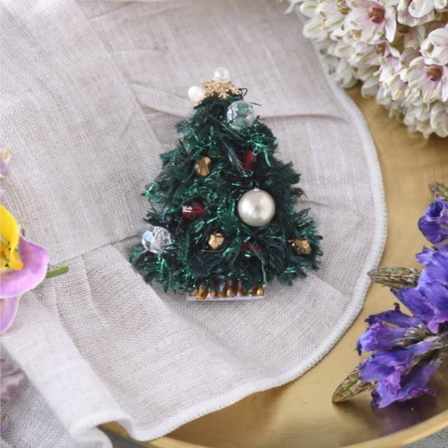 ビーズ刺繍シークレットガーデンミニクリスマスツリー: キット
