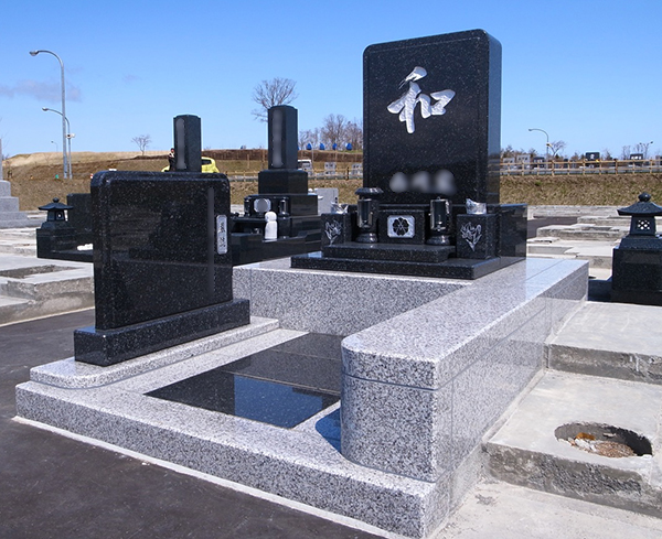 お墓の花立と水鉢のご彫刻について – 札幌の石材店 帝北石材スタッフブログ