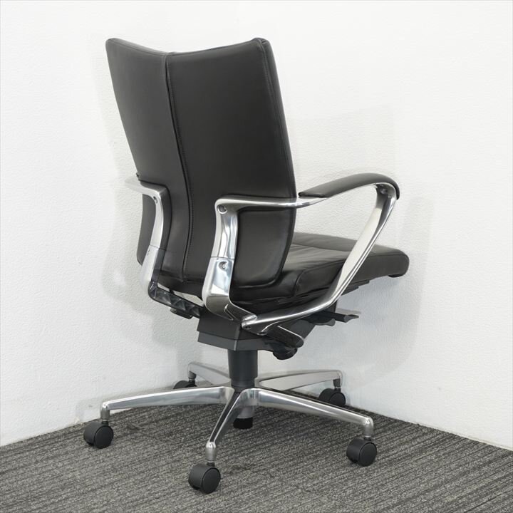 イトーキ プレクサス 肘付 ミドルバック 革 ブラック- 中古オフィス