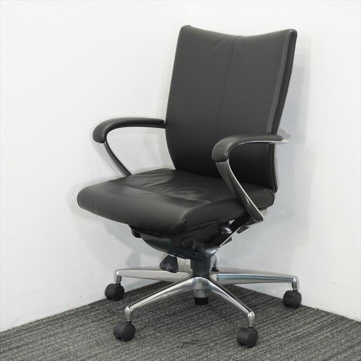 イトーキ プレクサス 肘付 ミドルバック 革 ブラック- 中古オフィス