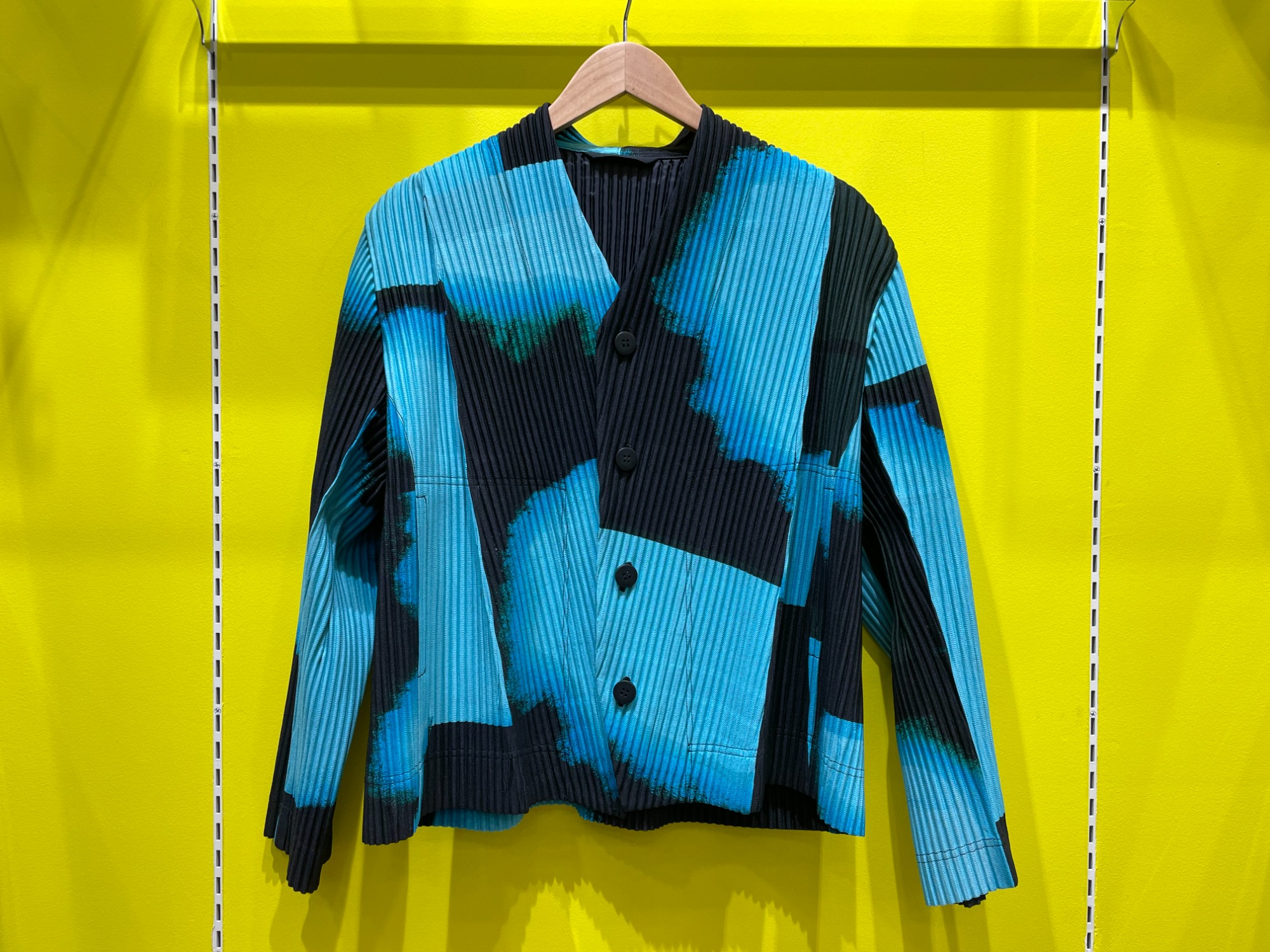 HOMME PLISSE ISSEY MIYAKE/オムプリッセ イッセイミヤケ】から総柄