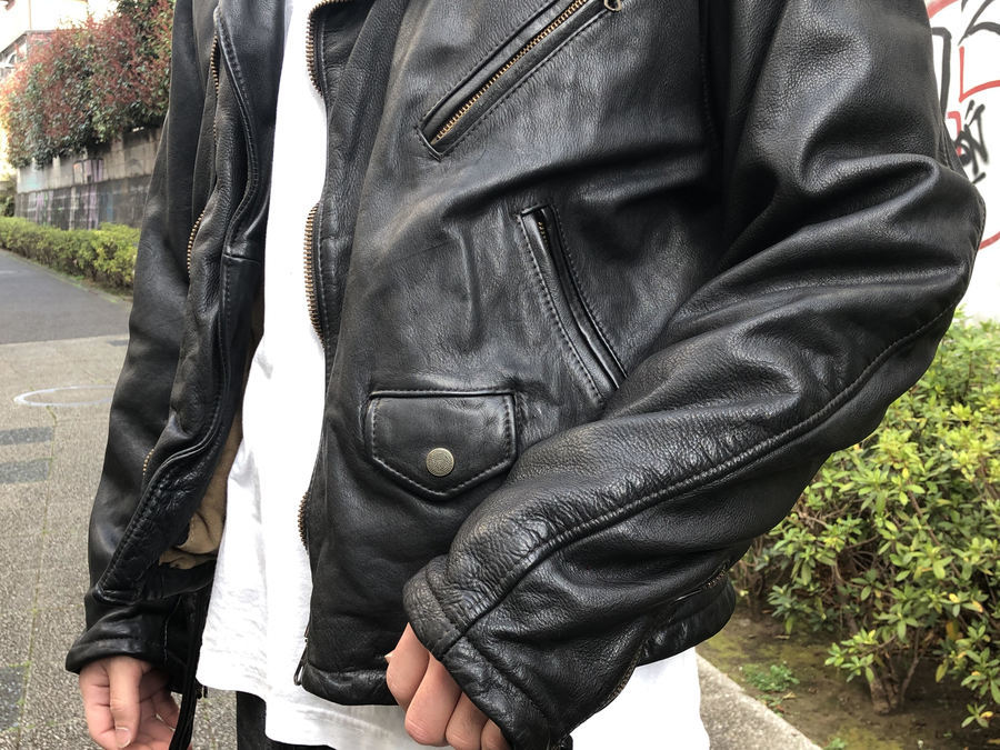 中々見かけることのない【EMPORIO ARMANI/エンポリオアルマーニ】の