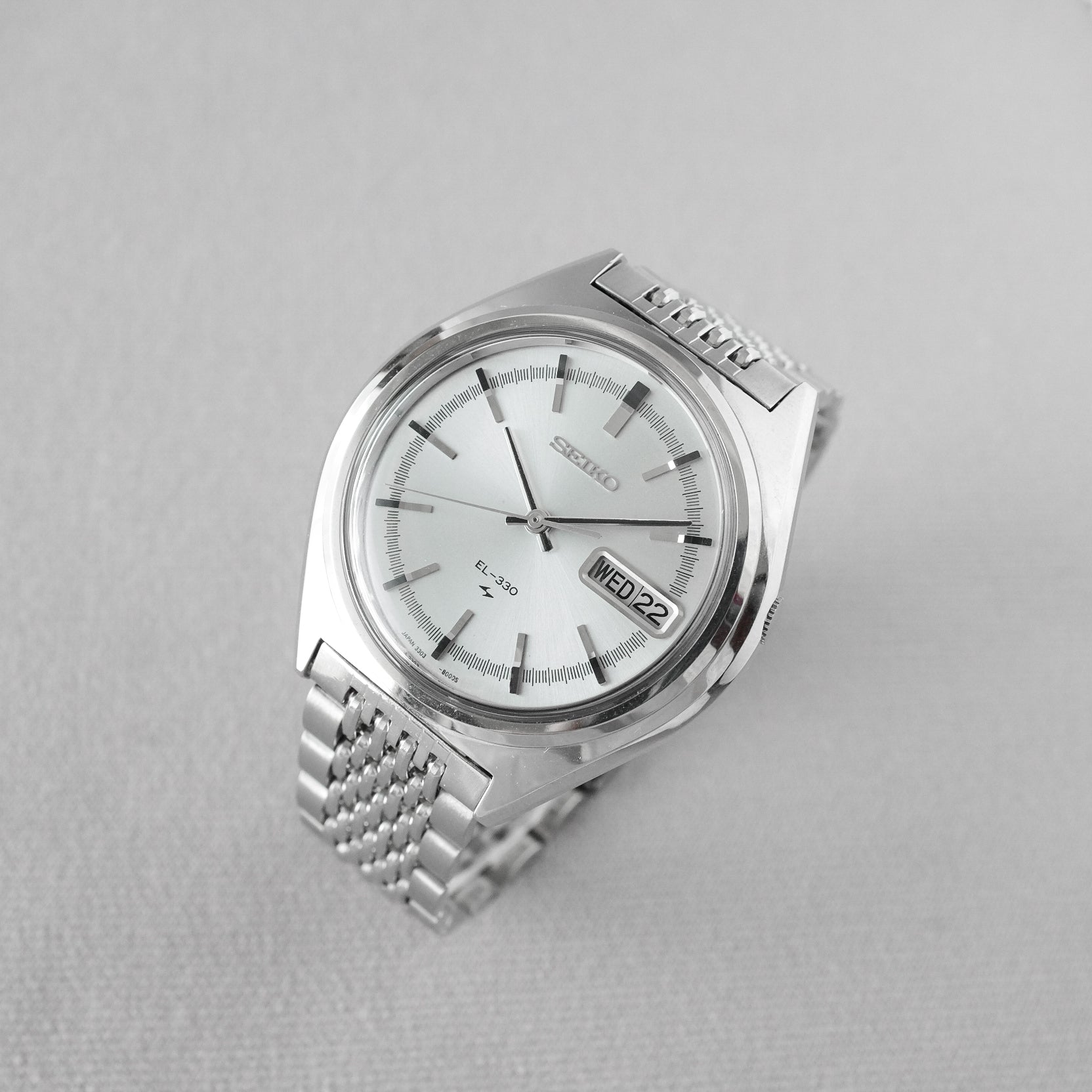 Seiko EL-330 3303-8070 from 1972 (NOS) – Paleh