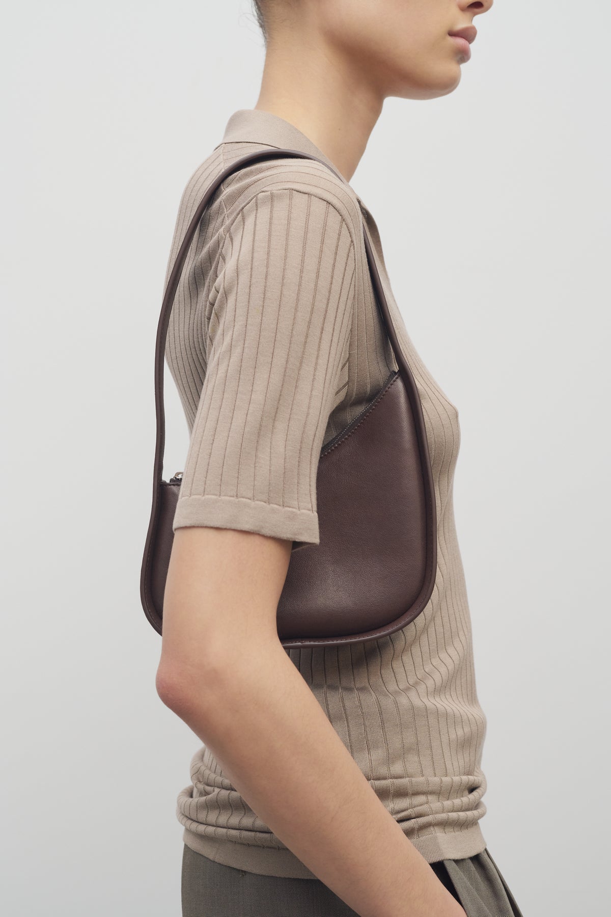Half Moon Bag Brown – The Row