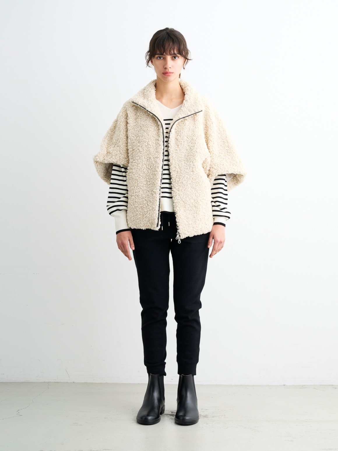 Millie】Poodle boa poncho｜スリードッツ オフィシャルオンラインショップ