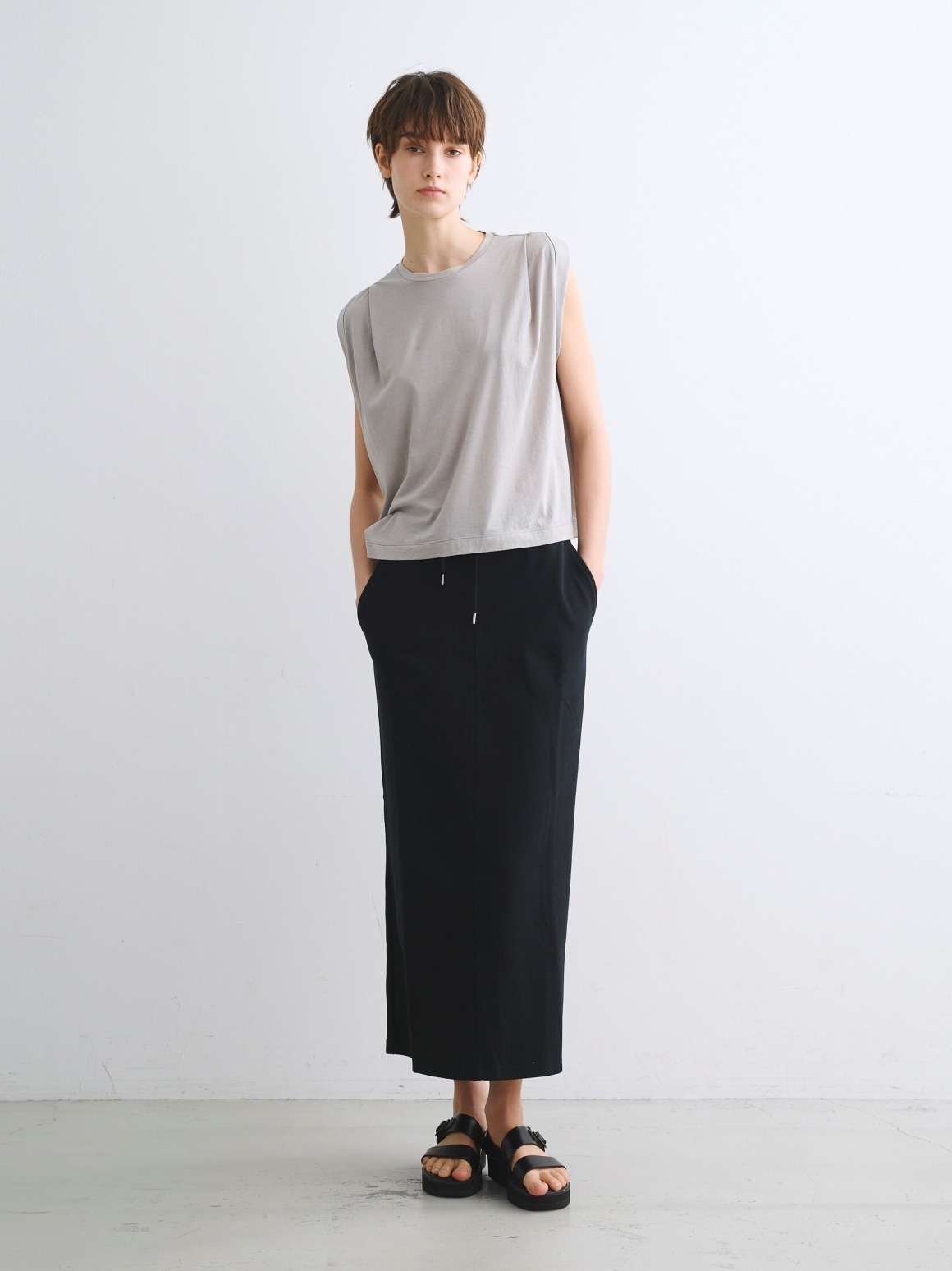Stretch ponte skirt｜スリードッツ オフィシャルオンラインショップ