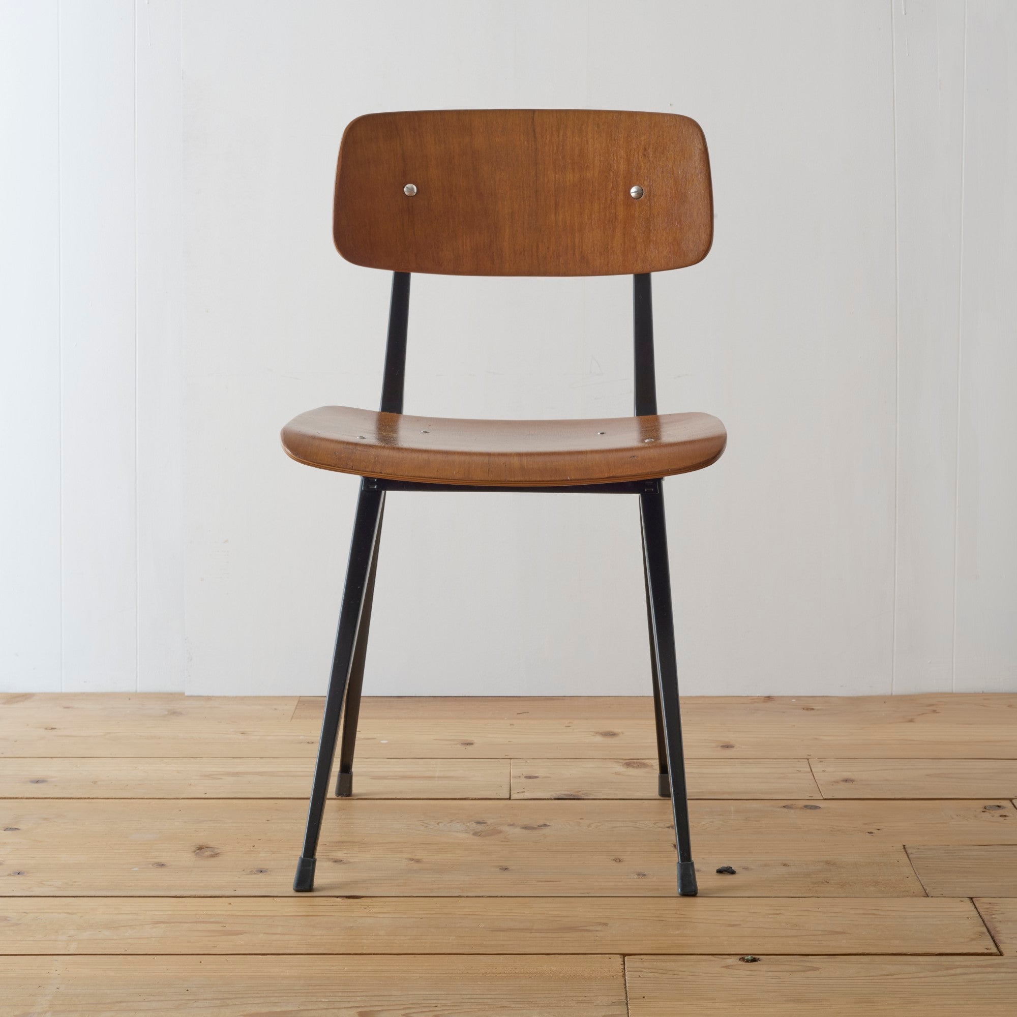 ヴィンテージ家具 | Result Chair (リザルト・チェア) | Ahrend社