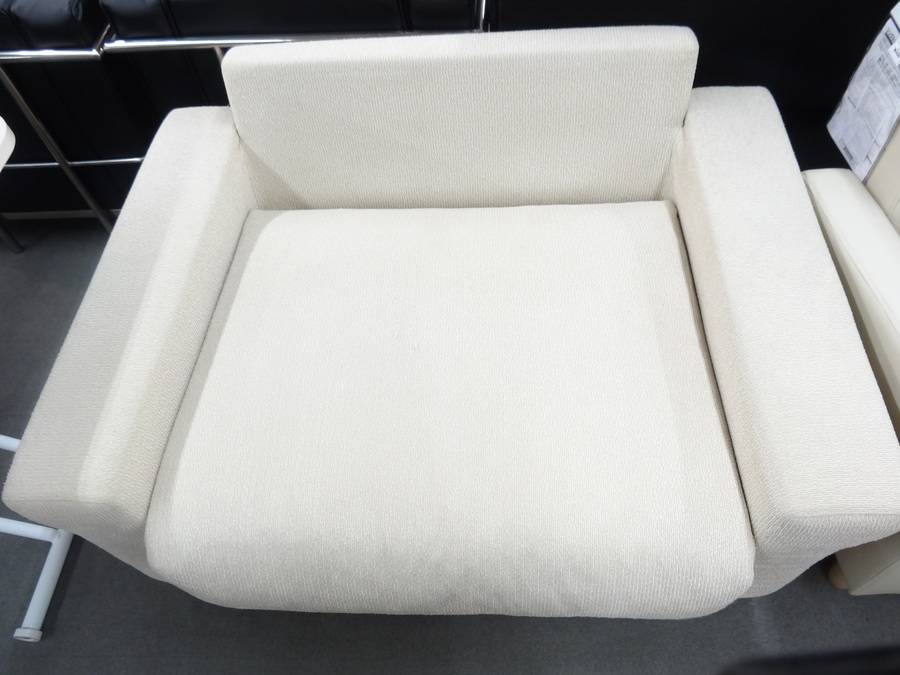 UNICO（ウニコ）1.5人掛けソファーが入荷しました！！｜2017年02