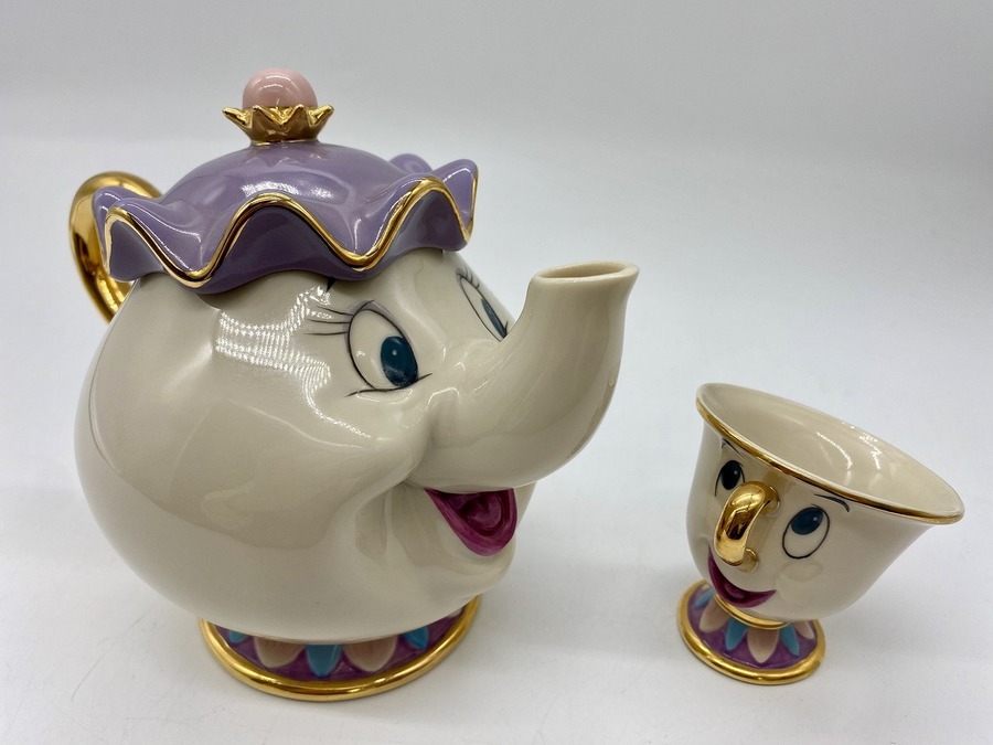 まるで本物・・！！】加藤工芸のポット夫人＆チップのフィギュリンをご