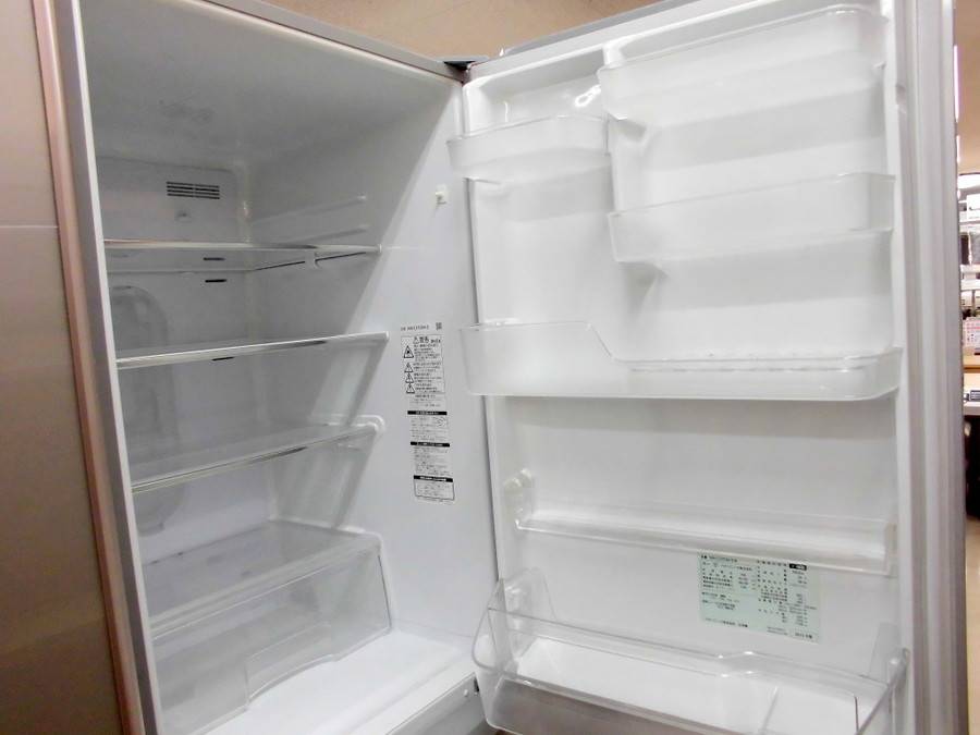 Panasonic(パナソニック)の365L 3ドア冷蔵庫「NR-C37DM-S」のご紹介