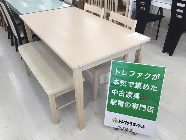 当店でも大人気のベンチダイニングセット・MOMO natural(モモ