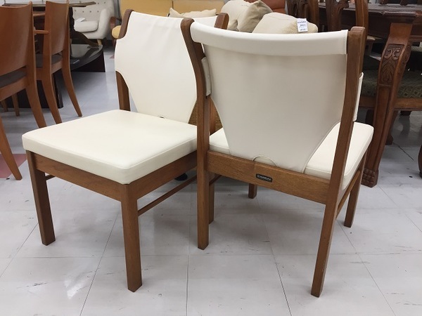 ジャパンヴィンテージ！ maruni(マルニ木工) 孔雀マークのダイニング