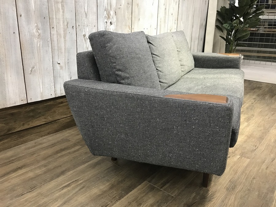 unico（ウニコ）】廃盤品！北欧ヴィンテージスタイルの3人掛けソファ