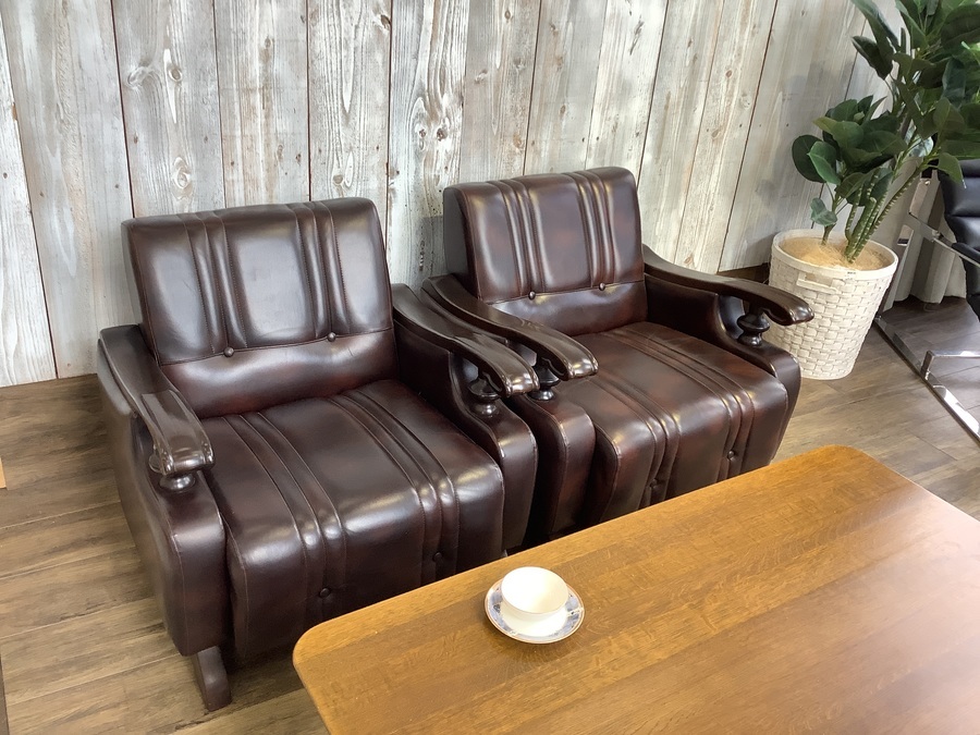 昭和レトロモダン】レトロな1人掛けソファが2点同時に入荷しました