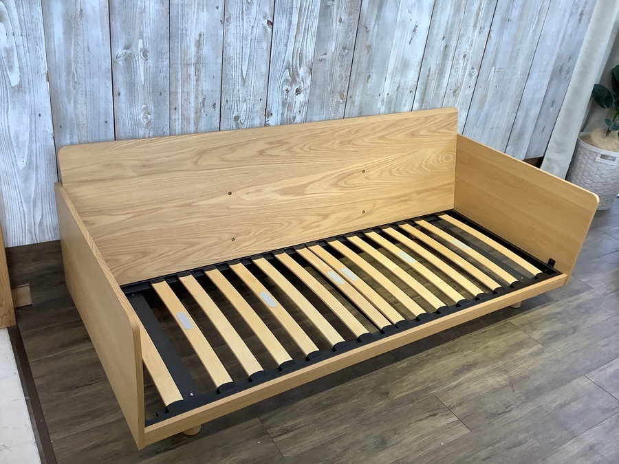 無印良品】板と脚でできた木製ソファフレーム（2.5シーター）が入荷